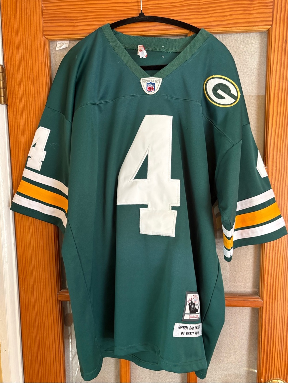 Vintage Mitchell & Ness Green Throwback Packers Jacket with White & Gold Patches